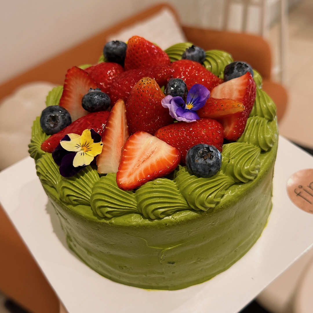 Matcha Strawberry Cake