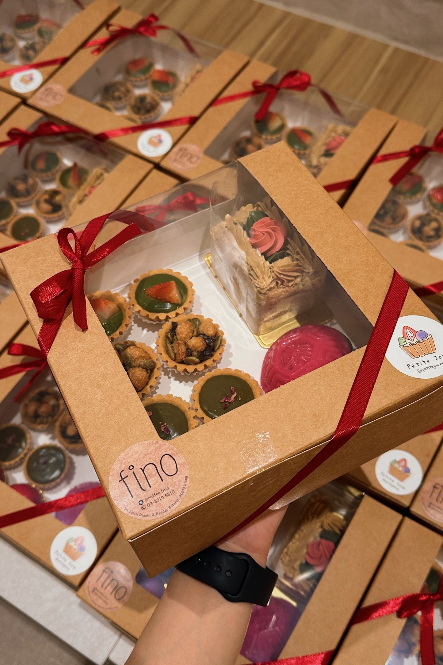 Full Moon Gift Box (Enquiry)