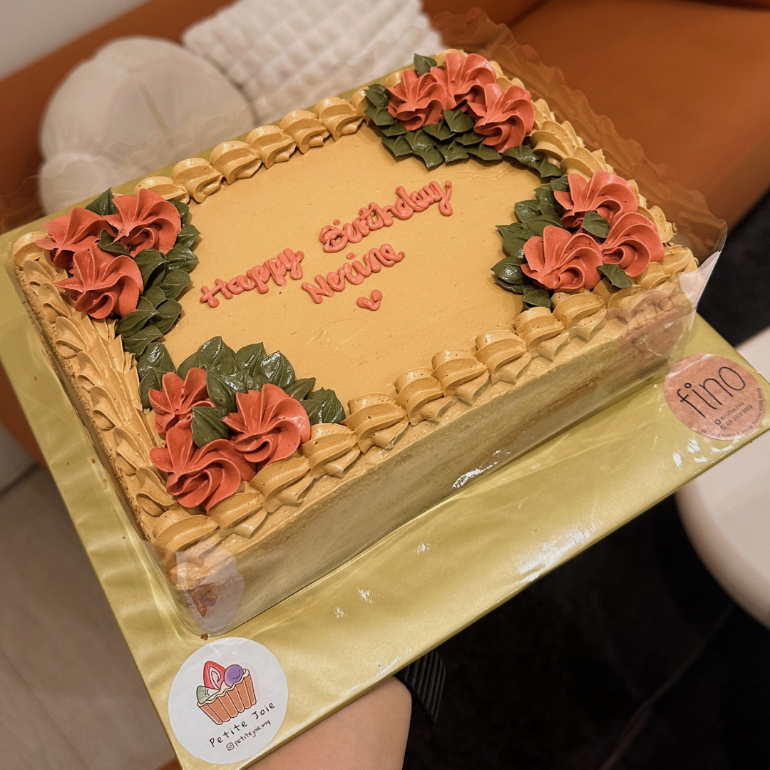 Coffee Buttercream Cake (Rectangular)